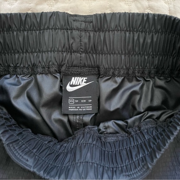 Nike | Jogger - Picture 7 of 7